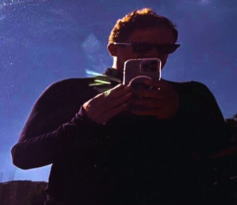 Parkta Salıncak Sırası Bekleyen Çocuk Gibi Bekledim Seni